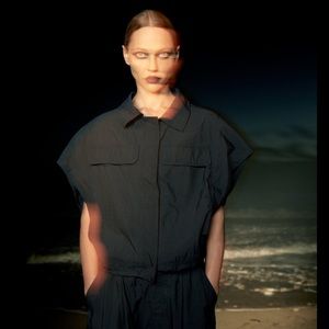 Zara Limited edition pocket parachute blouse in Navy blue XS-S size